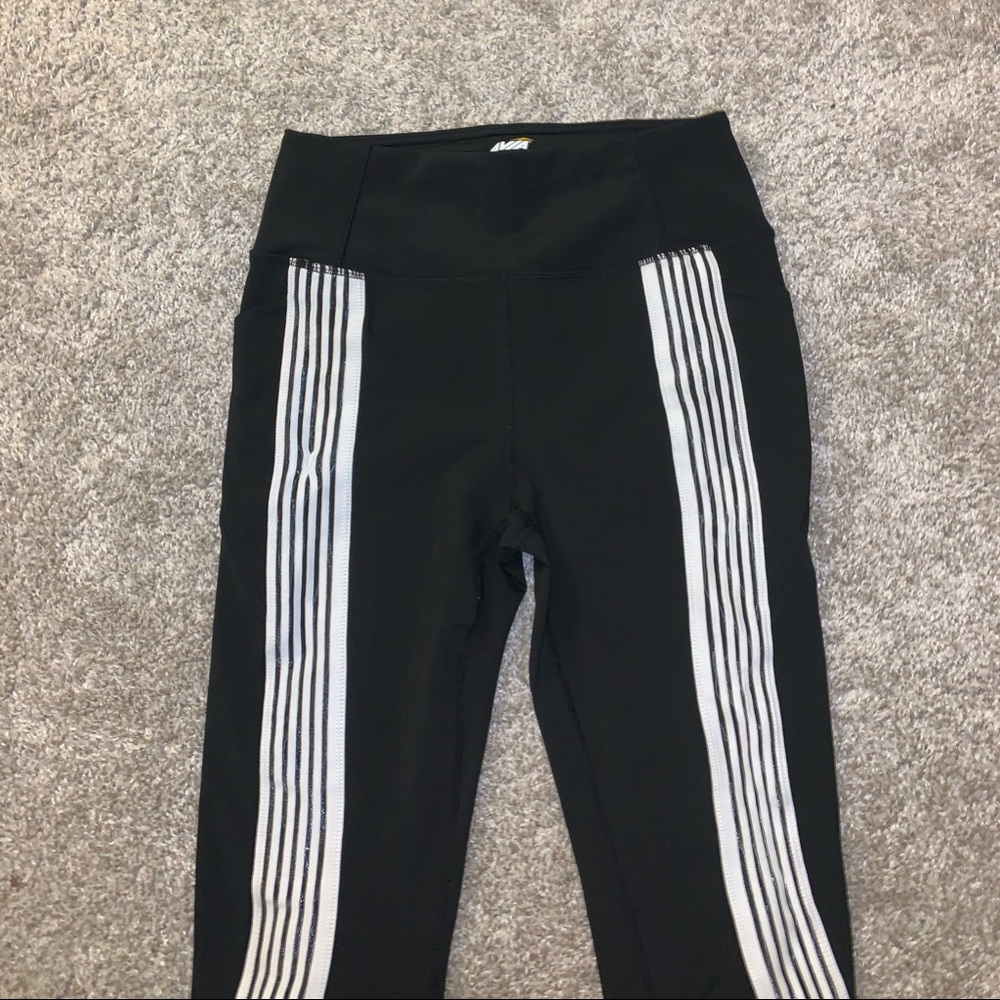 Avia Black & White Striped leggings size XS - Picture 4 of 10